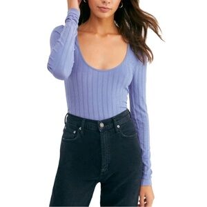 FREE PEOPLE periwinkle blue scoop neck fitted top seamless XS/S